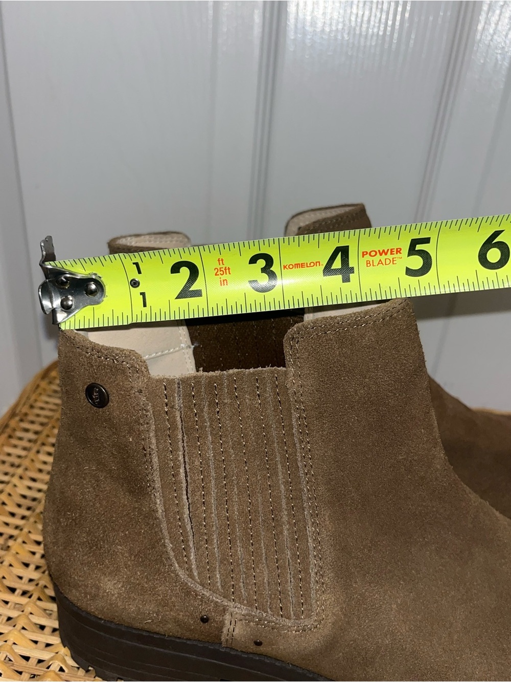 REVITALIGN Kodiak Bluff water-resistant suede Chelsea boots in Bison - Picture 11 of 12